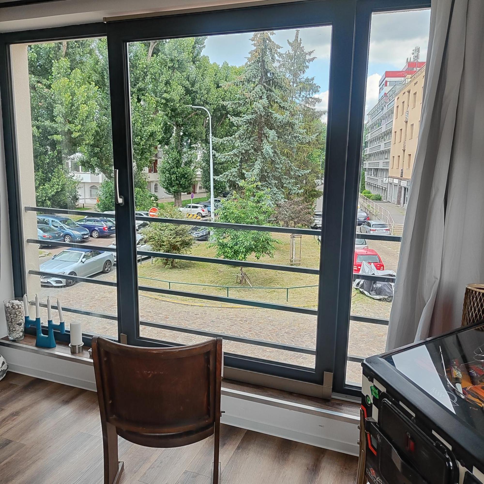 Apartment Big Windows Prague Extérieur photo